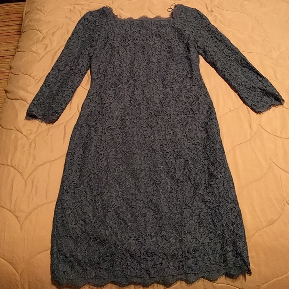 Laced l/s cocktail dress